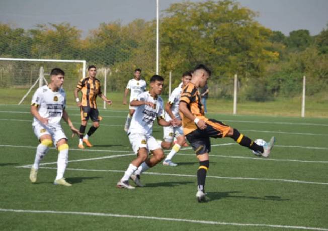 Nhận định, soi kèo Los Andes Reserve vs Club Atletico Mitre Reserves, 00h00 ngày 13/6: Tân binh lấn lướt Nhận định, soi kèo Los Andes Reserve vs Club Atletico Mitre Reserves, 00h00 ngày 13/6: Tân binh lấn lướt