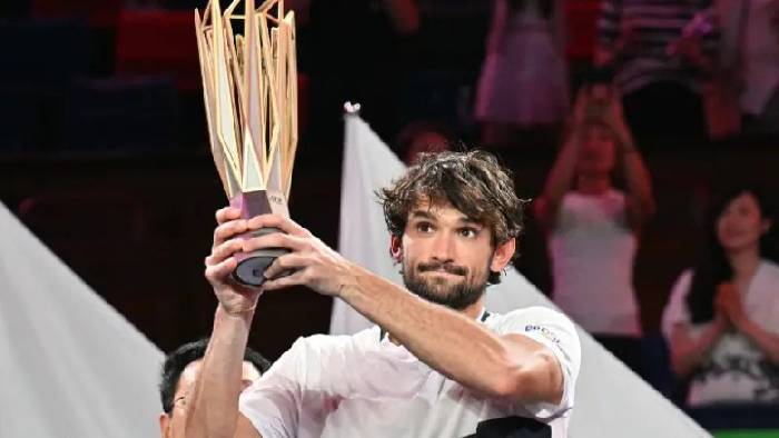 Tay vợt hạng 204 ATP tạo địa chấn với chức vô địch Shanghai Masters 2025