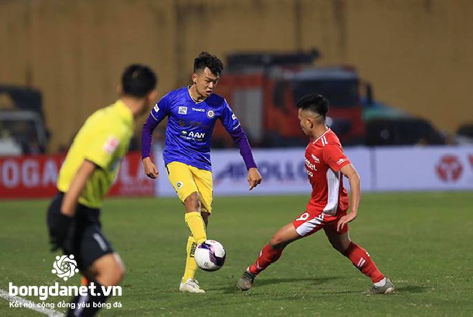 Hà Nội FC khủng hoảng hàng thủ trước trận gặp Nam Định