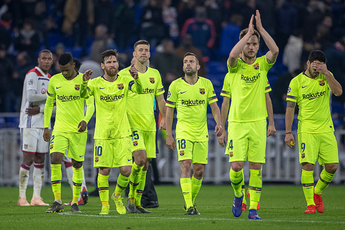 Thuyền trưởng Barca lo bị loại như PSG, Real Madrid