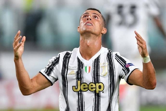 Juventus quyết bán Ronaldo để tránh lỗ vốn