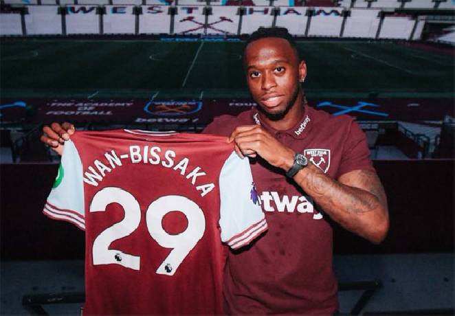 Wan-Bissaka chính thức chia tay MU