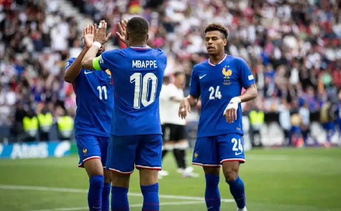 Soi kèo góc Pháp vs Ukraine, 02h45 ngày 14/11