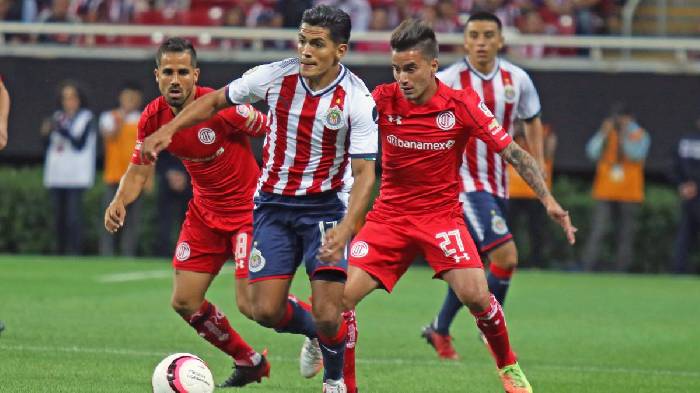 Guadalajara Chivas vs Deportivo Toluca, 6h ngày 17/1: Vượt qua khó khăn