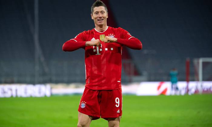 Robert Lewandowski lọt Top 2 cầu thủ ghi nhiều bàn nhất lịch sử Bundesliga
