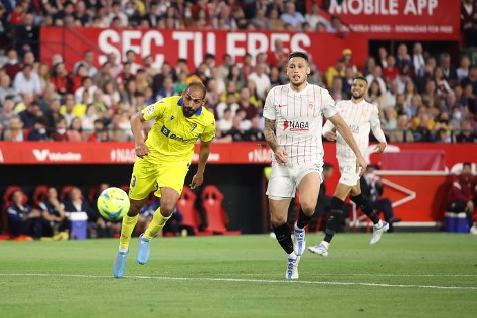 Soi kèo góc Sevilla vs Cadiz, 0h30 ngày 16/5