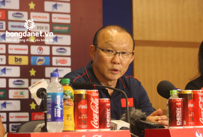 Họp báo HLV Park Hang-seo sau trận Việt Nam 1-0 UAE