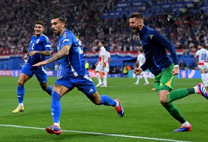 Chuyên gia Tony Ansell dự đoán Bỉ vs Italia, 2h45 ngày 15/11