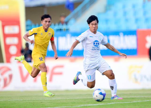 CLB Nam Định lên ngôi vô địch V-League CLB Nam Định lên ngôi vô địch V-League