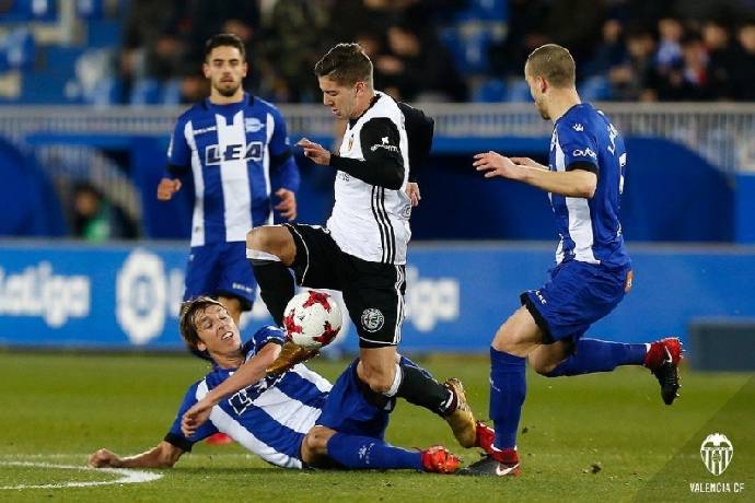 Soi kèo góc Alaves vs Valencia, 01h00 ngày 16/09