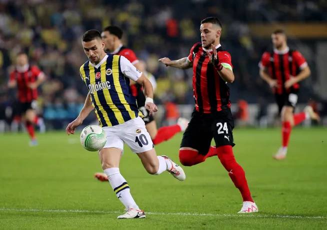 Nhận định, soi kèo Fenerbahce vs Istanbul Basaksehir, 23h00 ngày 15/12: Trận thắng thứ 6