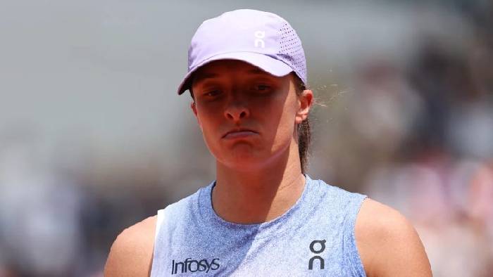 Swiatek tụt hạng sâu dù không thi đấu, Fritz bứt phá mạnh mẽ trước thềm Wimbledon Swiatek tụt hạng sâu dù không thi đấu, Fritz bứt phá mạnh mẽ trước thềm Wimbledon