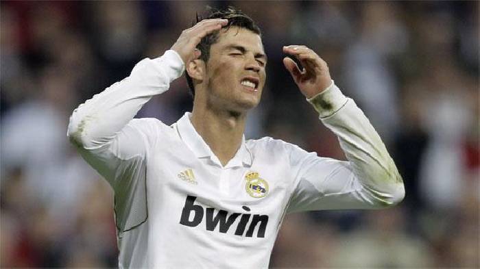 Ronaldo chỉ tên đối thủ 'khó nhằn' nhất trong sự nghiệp