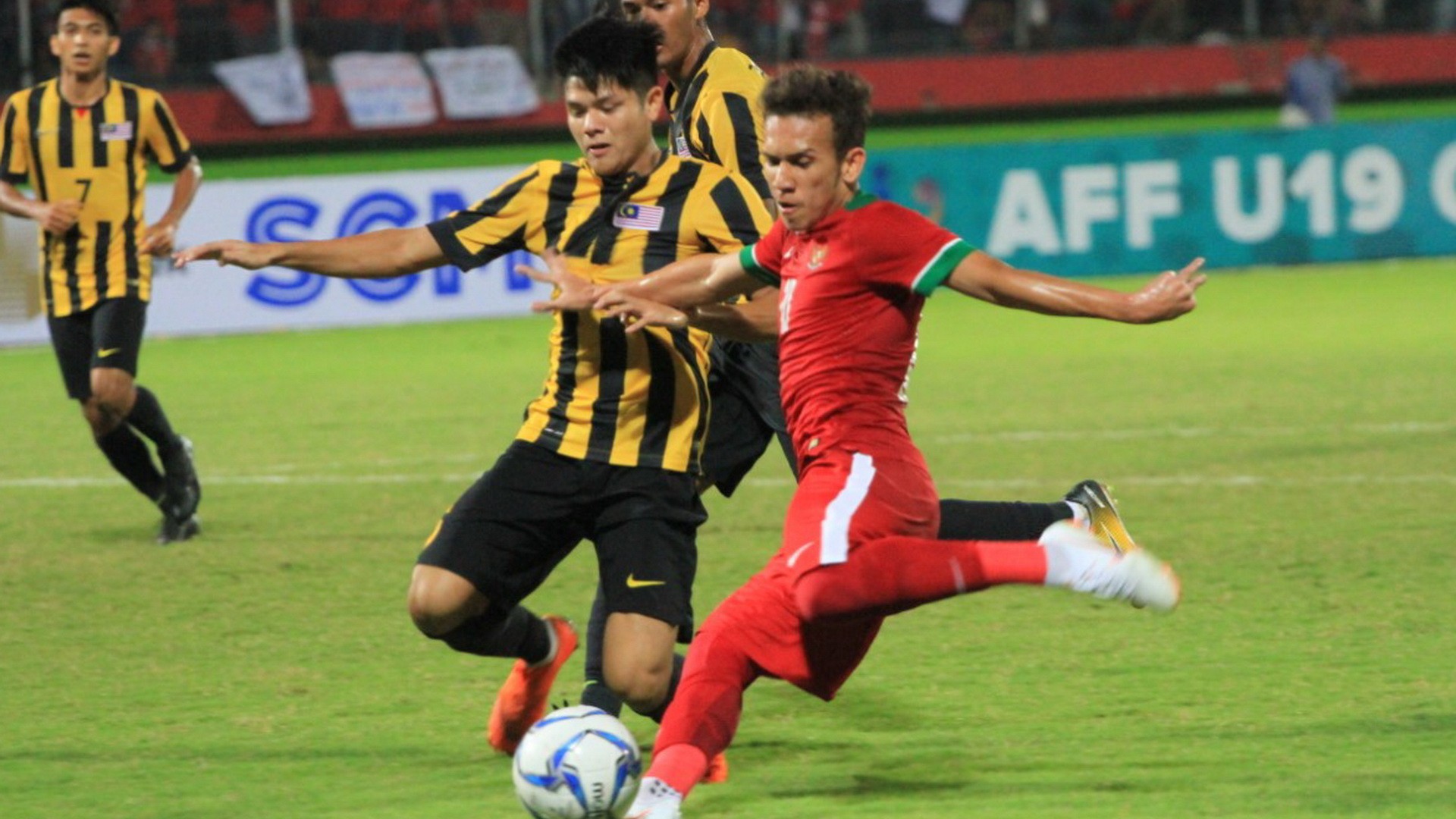 Nhận định bóng đá Malaysia vs Indonesia, 19h45 ngày 19/11: Thêm một lần đau