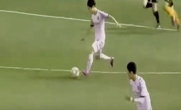 Video Công Phượng 'lườm rau gắp thịt', kiến tạo đẳng cấp ở K-League