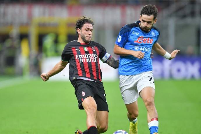 Soi kèo tài xỉu bàn thắng Napoli vs Milan, 02h00 ngày 19/4