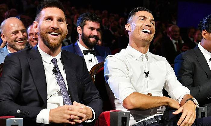 Huyền thoại Hà Lan: “Những kẻ nói Ronaldo hơn Messi chẳng biết gì về bóng đá”