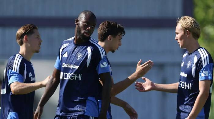 Kèo thẻ phạt Palermo vs Lecce 02h15 ngày 18/08: Quyết liệt