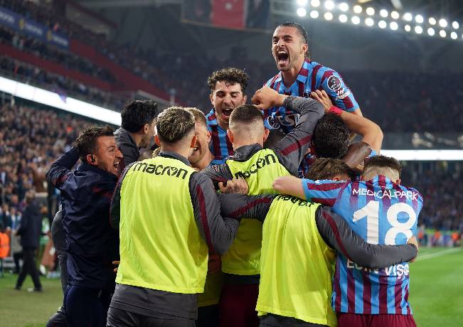 Nhận định, soi kèo Trabzonspor vs Besiktas, 0h00 ngày 18/9