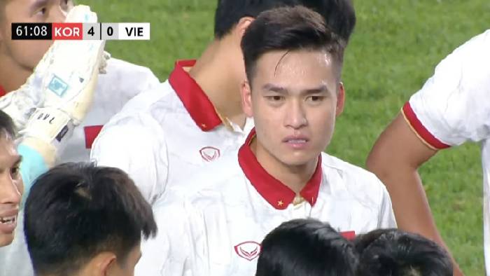 Bùi Hoàng Việt Anh nhận thẻ đỏ, tuyển Việt Nam thua trận đậm nhất trước Hàn Quốc