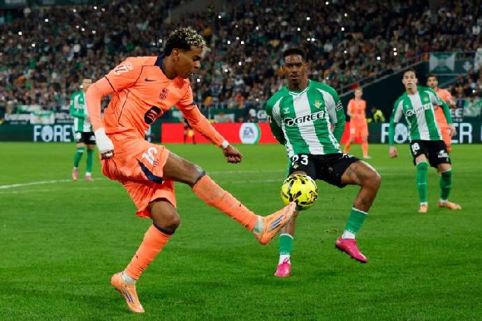 Soi kèo góc Betis vs Barcelona, 23h30 ngày 17/10