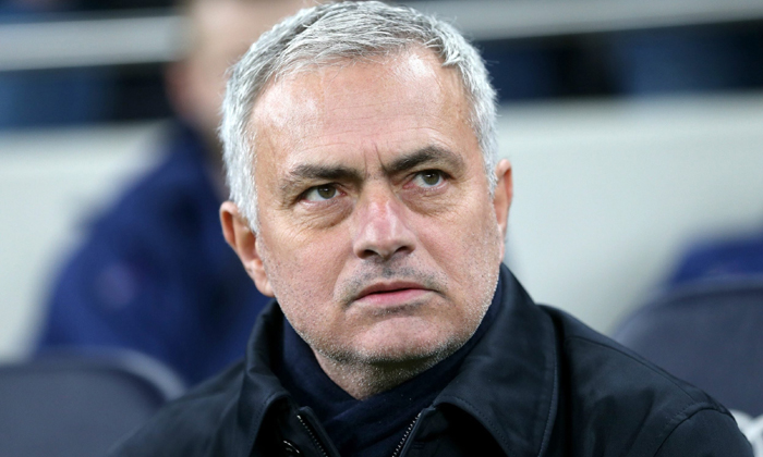 Jose Mourinho công khai yêu cầu Tottenham chiêu mộ tiền đạo