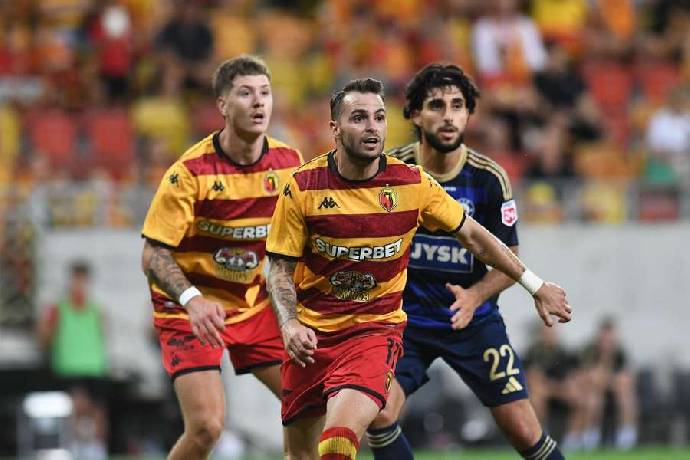 Nhận định, soi kèo Samgurali Tskaltubo vs Gareji Sagarejo, 23h00 ngày 18/8: Thoát khỏi nhóm nguy hiểm