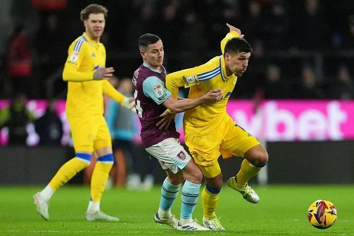 Nhận định, soi kèo Burnley vs Leeds United, 21h00 ngày 18/10: Chìm trong khủng hoảng