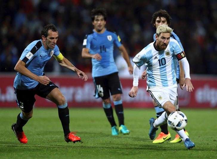 Tỷ lệ bóng đá hôm nay 18/11: Argentina vs Uruguay