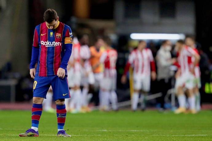 Đấm đối thủ ở Siêu Cup TBN, Messi nguy cơ bị cấm thi đấu đến 12 trận