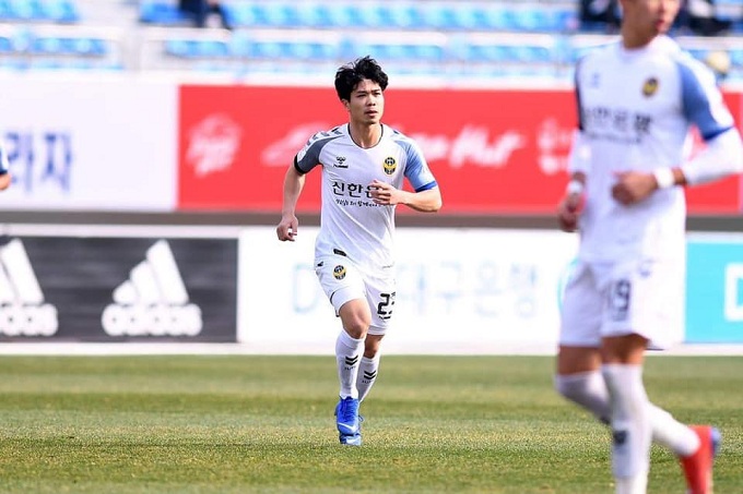 Công Phượng quá hot, K-League lại có động thái mới với fan Việt