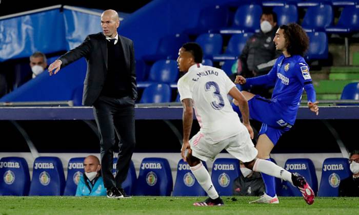 Zidane hài lòng dù Real Madrid để Atletico Madrid nới rộng cách biệt