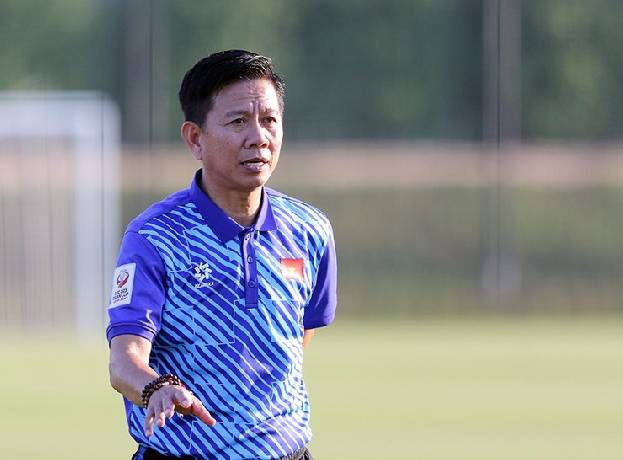 HLV Hoàng Anh Tuấn: 'Các cầu thủ Việt Nam không được phép sai lầm'