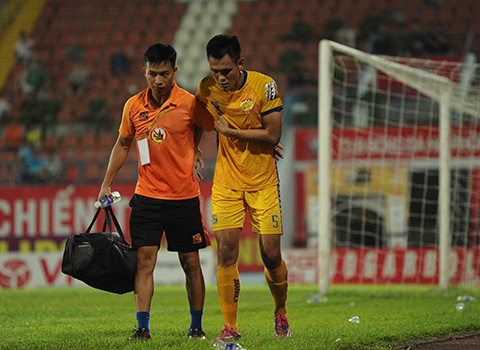 Cựu sao U23 Việt Nam nghỉ hết lượt đi V-League 2019