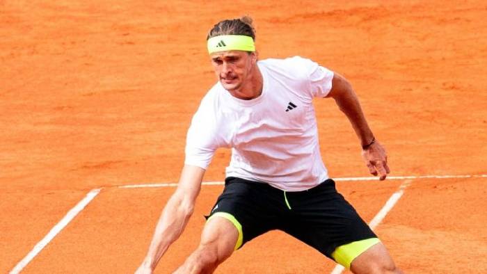 Zverev khởi đầu suôn sẻ tại Hamburg Open, cùng Rublev vào vòng 2 Zverev khởi đầu suôn sẻ tại Hamburg Open, cùng Rublev vào vòng 2