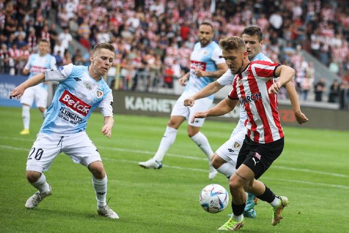 Nhận định, soi kèo Cracovia Krakow vs Piast Gliwice, 19h45 ngày 21/7: Bất phân thắng bại