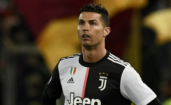 Ronaldo ‘nổ’ tưng bừng sau kỷ lục vô tiền khoáng hậu