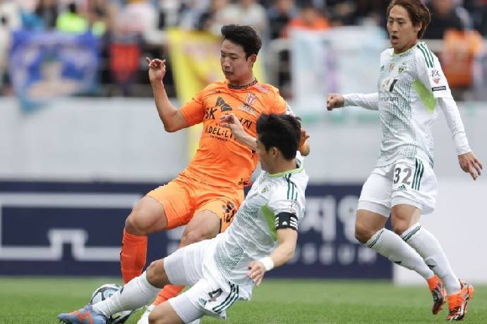 Soi kèo góc Jeonbuk vs Daejeon, 17h30 ngày 21/07