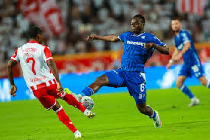 Soi kèo góc Lech Poznan vs Genk, 01h30 ngày 22/8