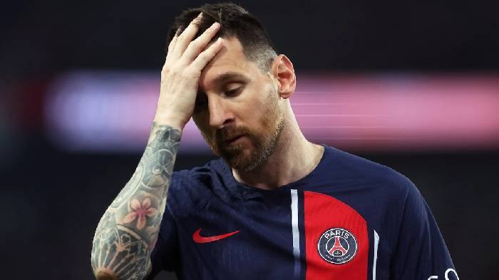 Sao trẻ rưng rưng, muốn rời PSG luôn vì bị Messi 'thoá mạ'
