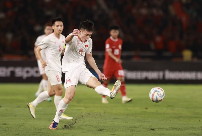 Đội tuyển Việt Nam tụt 7 bậc trên bảng xếp hạng FIFA sau trận thua Indonesia