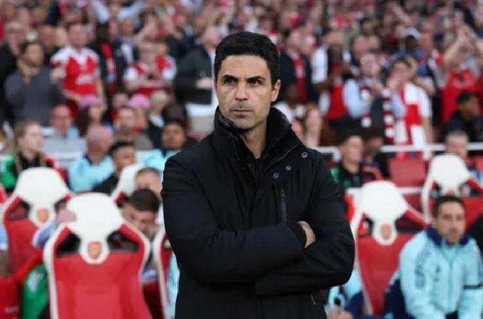 HLV Mikel Arteta bị chỉ trích thậm tệ sau khi Arsenal hòa Man City