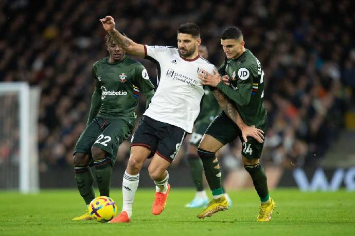 Soi kèo góc Fulham vs Southampton, 21h00 ngày 22/12