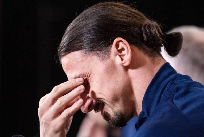 Ibrahimovic khóc trong ngày trở lại ĐT Thụy Điển