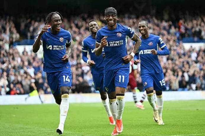 Chelsea lỗ nặng thanh lý nhiều ‘hàng tồn’