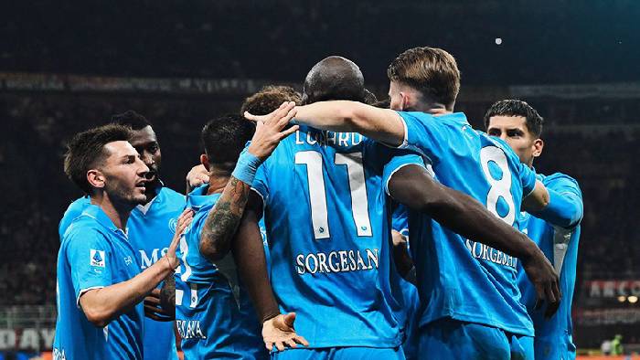 Siêu máy tính dự đoán Napoli vs AS Roma, 00h00 ngày 25/11