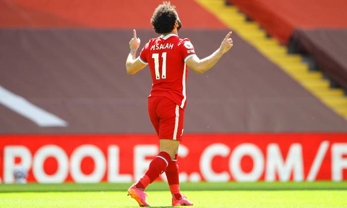 Liverpool hòa Newcastle, Mohamed Salah vẫn đi vào lịch sử