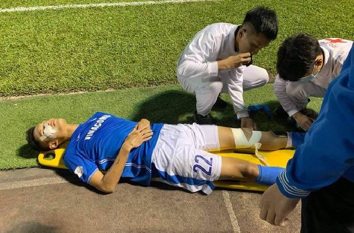 Sau Hùng Dũng, thêm một cầu thủ V-League phải nhập viện cấp cứu