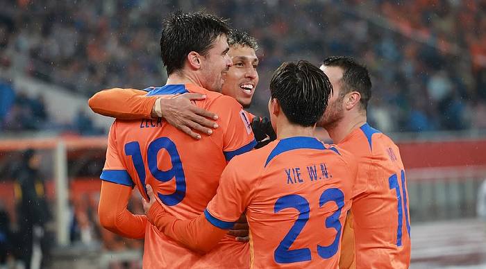 Nhận định, soi kèo Shandong Taishan vs Shanghai Shenhua, 18h35 ngày 26/4: Cửa trên ‘tạch’ Nhận định, soi kèo Shandong Taishan vs Shanghai Shenhua, 18h35 ngày 26/4: Cửa trên ‘tạch’