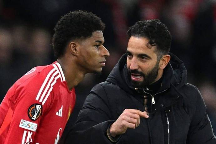 HLV Amorim lý giải vì sao liên tục gạch tên Rashford